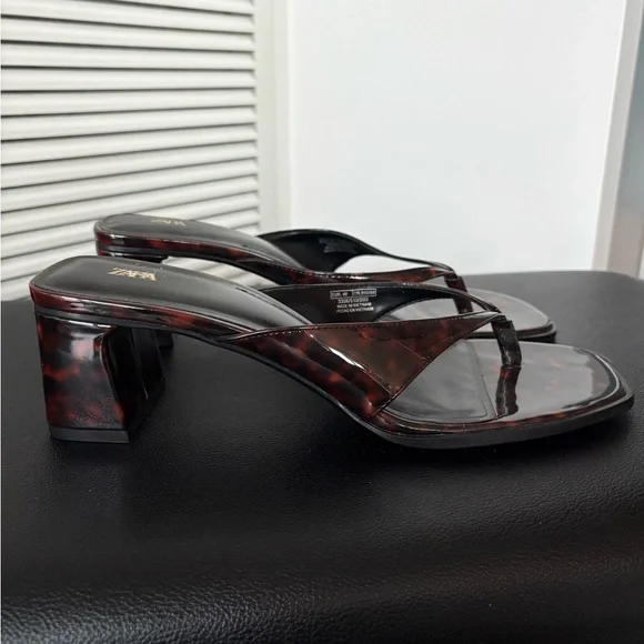 Zara Tortoise Kitten Heel Flip Flops - Never Worn - Picture 3 of 6